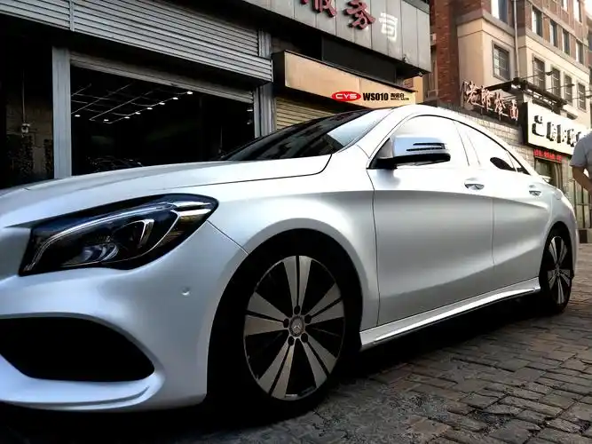 奔驰cla200新乡贴改色膜车衣裳陶瓷白新乡新金泰施工案例分享