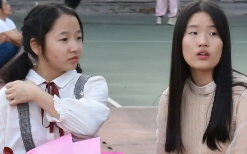 [洛城中学]2019届高三成人礼表演_哔哩哔哩 (゜-゜)つロ 干杯~-bili