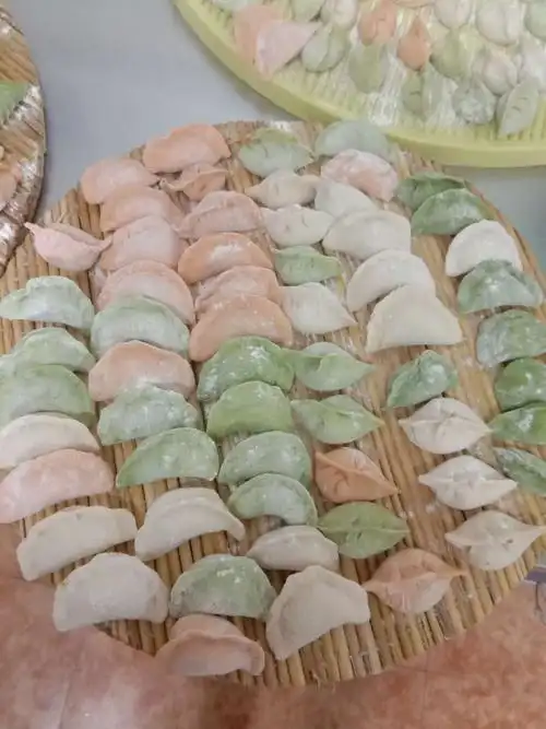 北大附属幼儿园国际小二班情暖冬至——五彩缤纷饺子宴