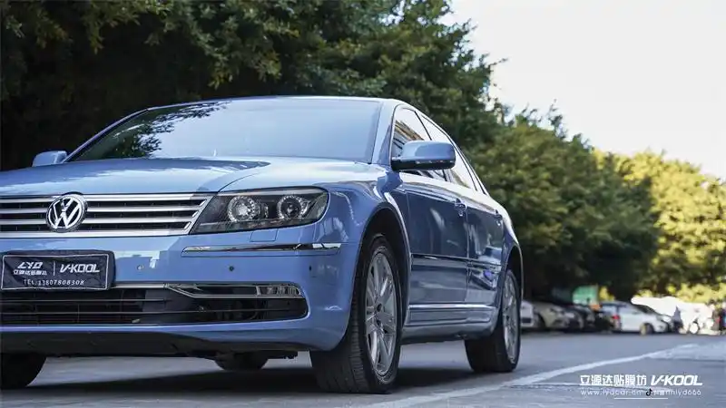 大众辉腾改色瓷器蓝