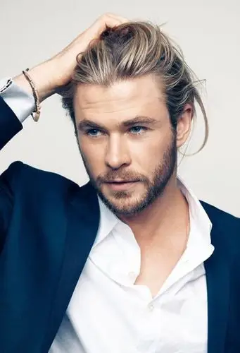 胡须男短 卷发   刘海发型设计