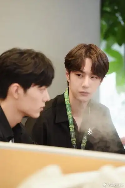 博君一肖合照壁纸