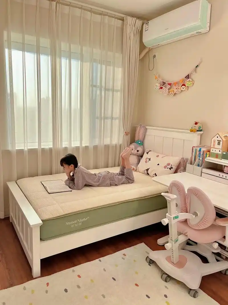 又又又来分享我家这个10平米的儿童房啦!