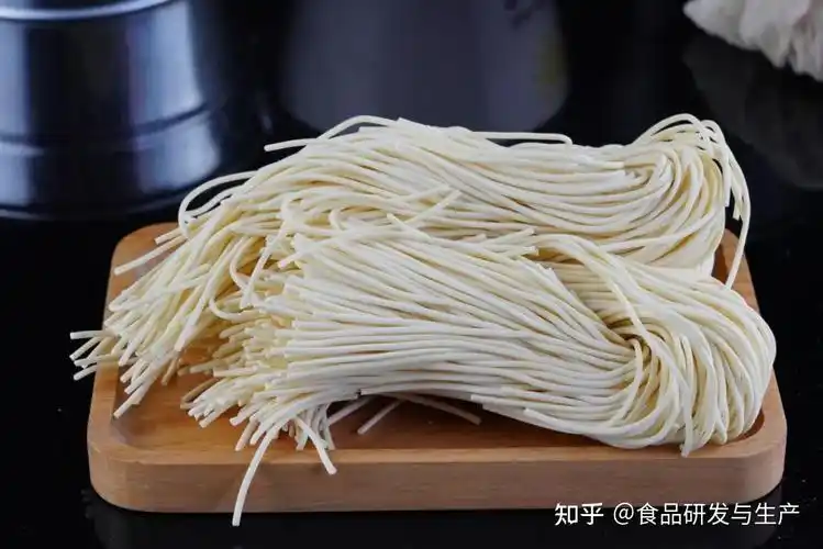 面条的原料选择微发酵褐变控制及改良剂添加研究