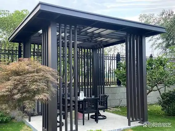 新中式凉亭不仅具有遮阳,遮风挡雨的作用,更能美化景观建筑