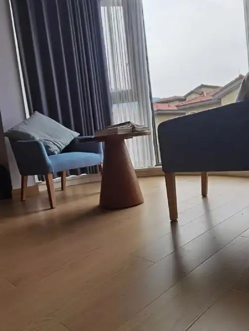 296平方大平层的纯实木地板实景效果图