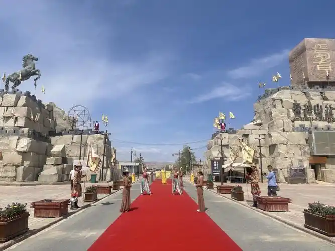 国家4a级旅游景区新疆焉耆县霍拉山旅游景区举行开园仪式