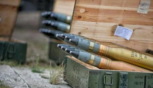 二战电影里高射炮防空作战中炮弹是如何做到在飞机附近爆炸的