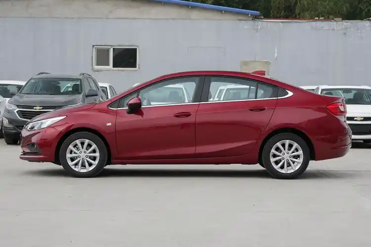 科鲁兹壁纸_科鲁兹_科鲁兹外观图片_4/2458张图片_科鲁兹烈焰红/整车