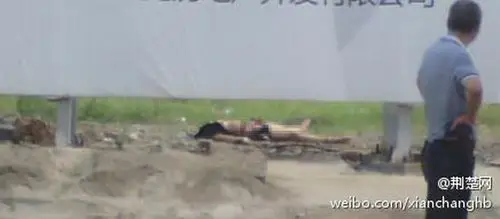 湖北襄阳火车东站发现无头女尸内脏被挖空