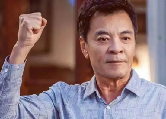 先后搭档王鸥和赵丽颖,两次饰演男主,刘威告诉你老戏骨也有春天