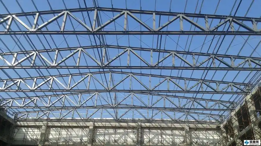 海南省堪称完美的大跨度钢结构桁架屋顶