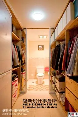 4款卫生间改衣帽间效果图 主卧室卫生间衣帽间隔断推拉门装修效果图