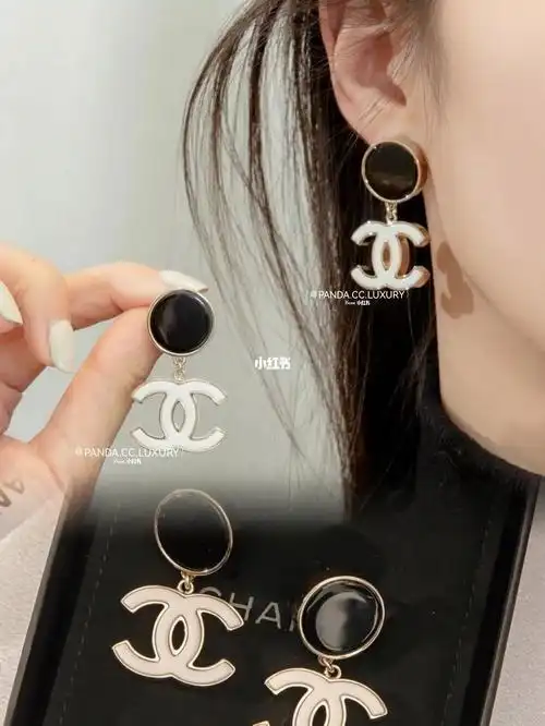 chanel23c99|经典双c黑白配色耳钉