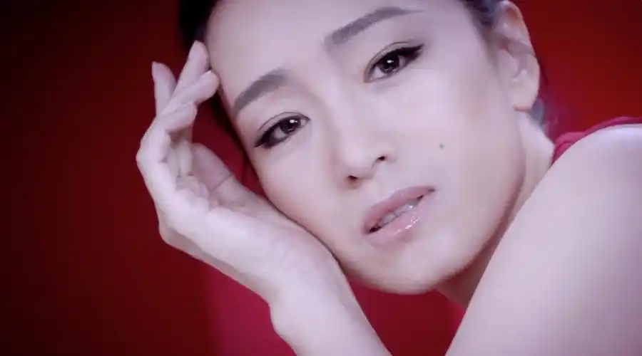 lorealrevitalifteyecreamx巩俐导演版