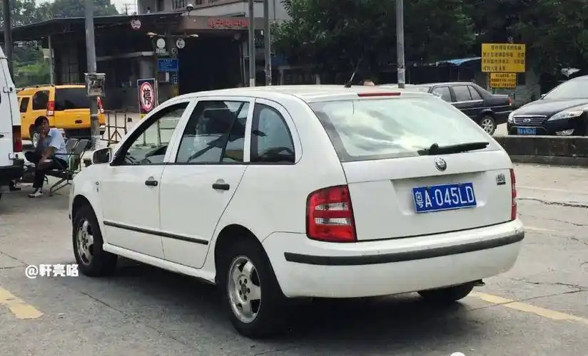 平价进口旅行车 丨 斯柯达法比亚康比07koda fabia combi_搜狐汽车