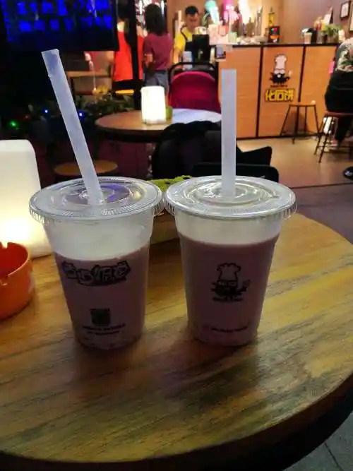 推荐的果然没错,吃了小丸子,免不了又要喝饮料,于是点了两杯椰果奶茶