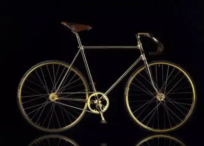 は蛋|aurumania水晶版黄金单车|镀金打造,轮胎镶嵌600颗施华洛世奇