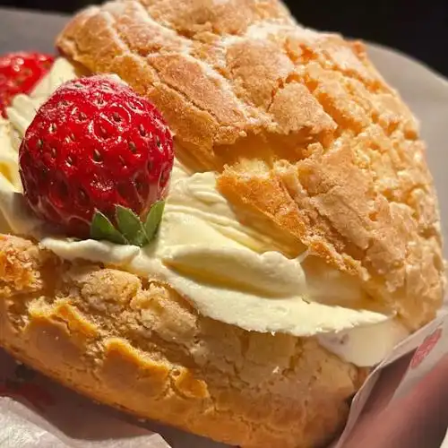 草莓四寸大泡芙来啦