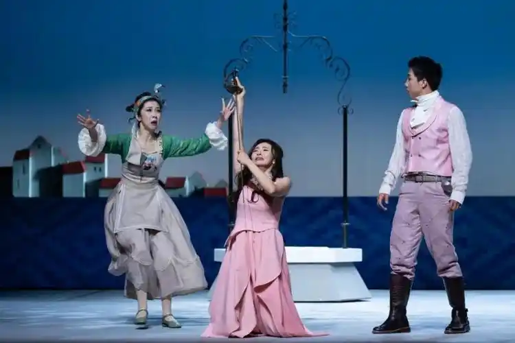 首演报道|《一仆二主》"喜大普奔",国家大剧院喜剧上新