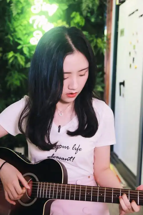 优等生郭沁探索音乐不止好声音学姐坚持初心不变