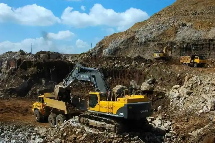 回顾:储量超44亿吨,"最大"铁矿项目即将启动,为何要中国同意才行