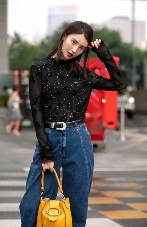 金晨甜酷养眼时尚街拍图片,明星,街拍,时尚,美女明星,金晨