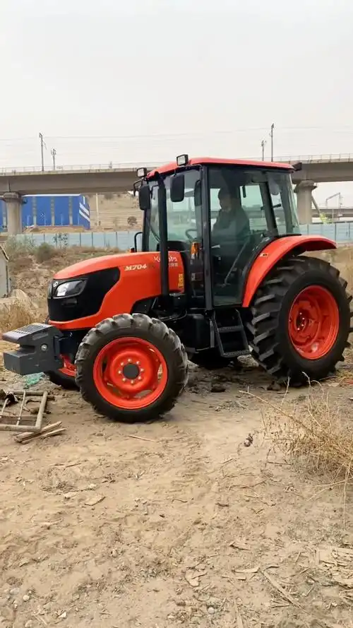 久保田m704kq拖拉机02