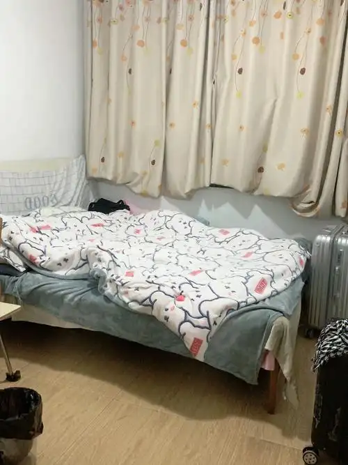 小房间女生租住的房间图片出租房室内卧室出租屋卧室照片出租屋小房间