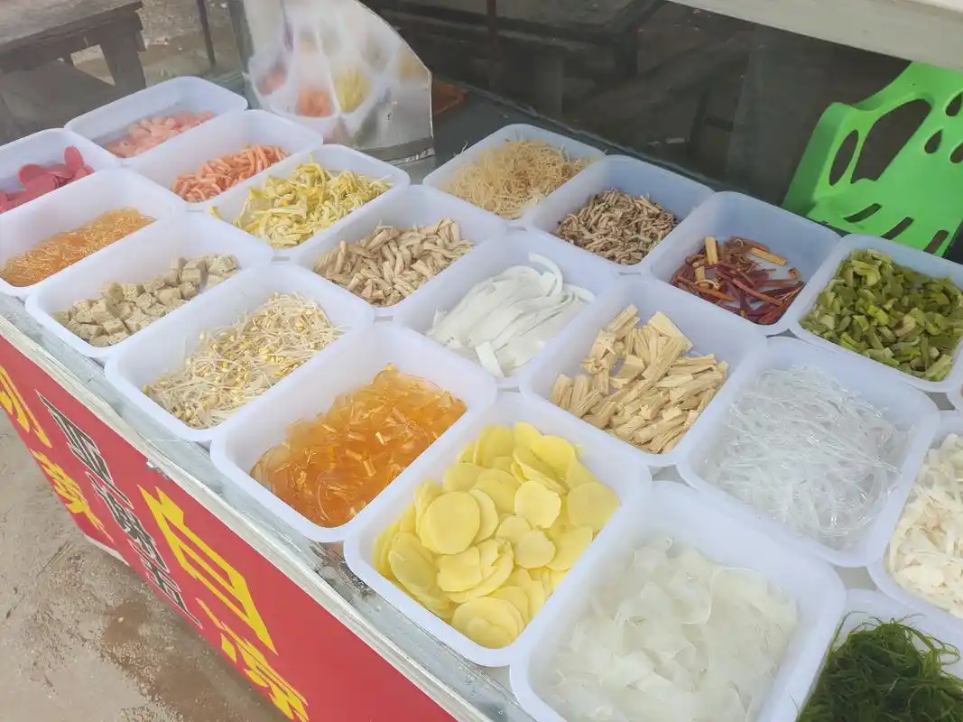 记录摆摊日常,来咯来咯,想吃凉拌菜的快来咯