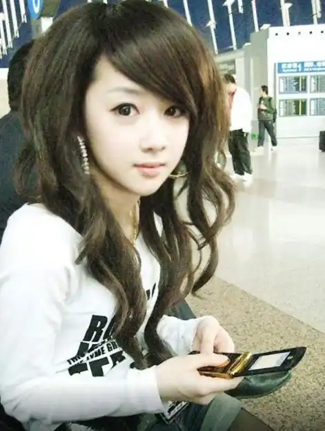 非主流的初代网红程琳她的故事很精彩多少人以她为空间背景