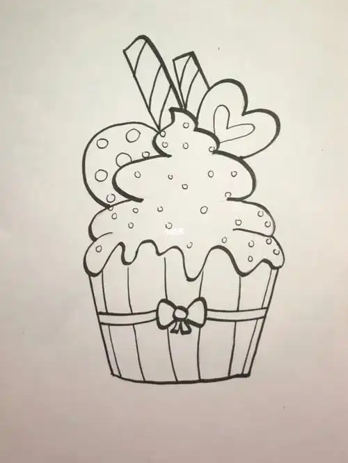 纸杯蛋糕07儿童画