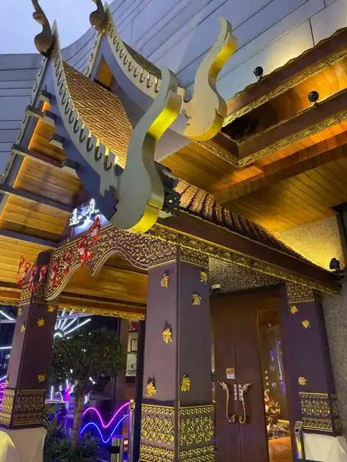 暹罗泰(万象城店)-"一个泰国餐厅9593【位置】万象城顶楼.