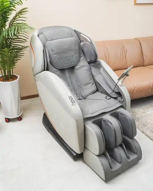 按摩椅正常摆放也就占用客厅1个平方米,我家建筑面积121平米,本以为会