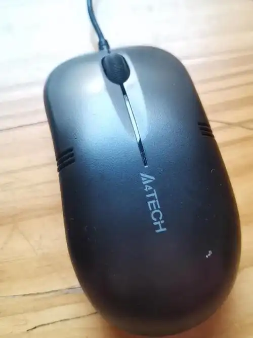好用的双飞燕鼠标