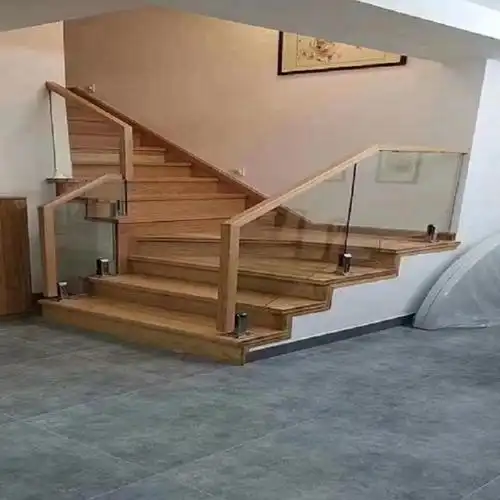 白色室内简约钢化玻璃楼梯扶手复式实木油漆卡槽玻璃扶手阁楼实木扶手