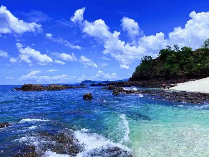 贝壳海滩度假村