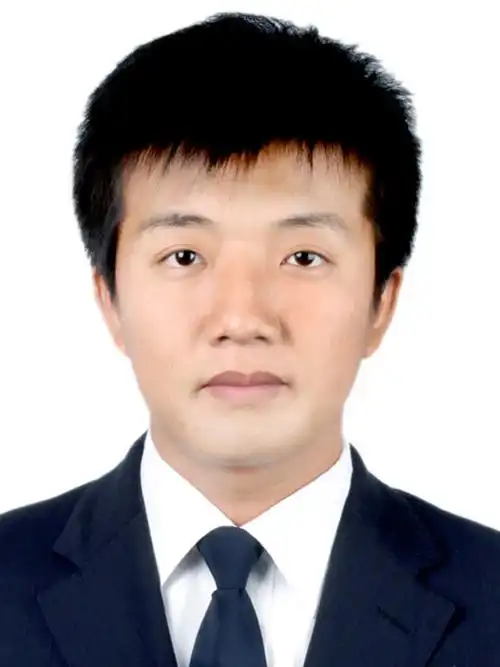 公务员 免冠2寸(35×45mm)正面电子证件照片(蓝底证件照,jpg格式,20kb