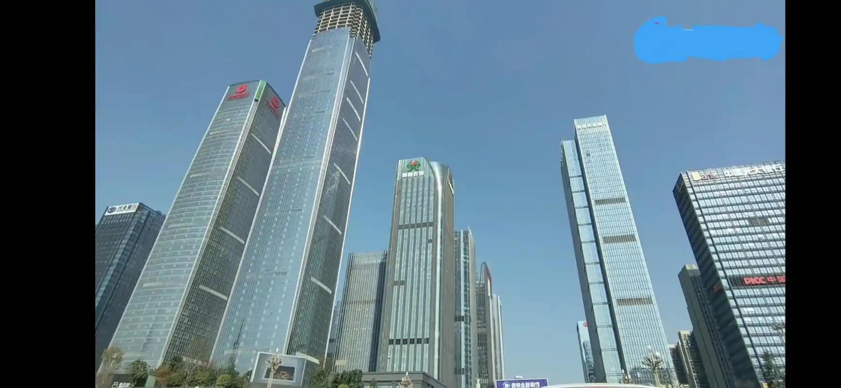 贵州第一高楼贵阳国际金融中心双子塔一号楼高达401米