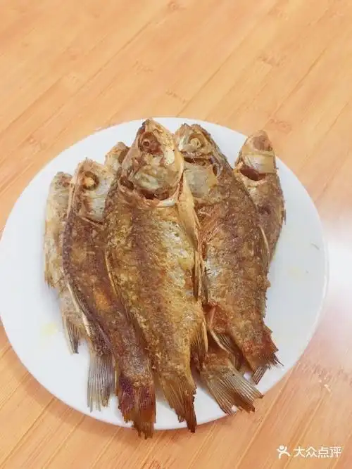 香煎野生小鲫鱼