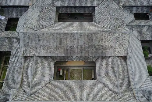 这是5月26日航拍的浙江省松阳县一处客家古民居的天井.