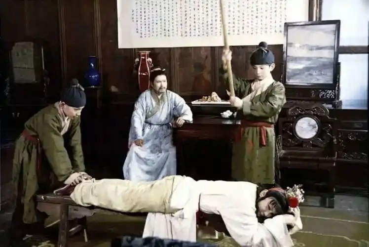 历史上的今天——4月30日,国际不打小孩日