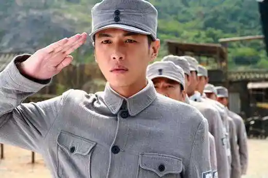 《雪豹坚强岁月》张若昀为什么拍两次雪豹?