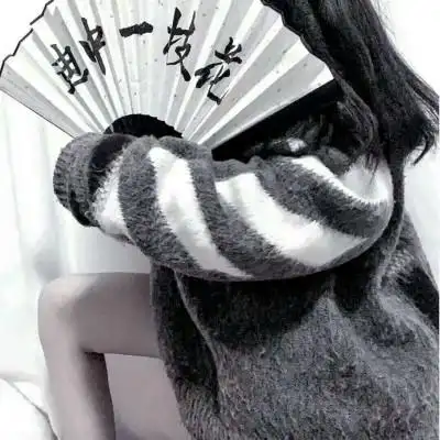 兮言:带扇子部位头像_女生头像_我要个性网