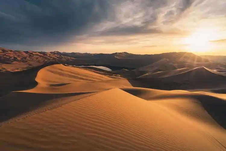 巴丹吉林沙漠 - franky_wang - 图虫