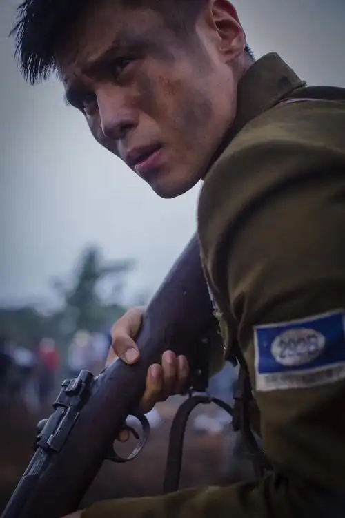 宋撼寰《捍卫者》全国热映  致敬英雄以心报国