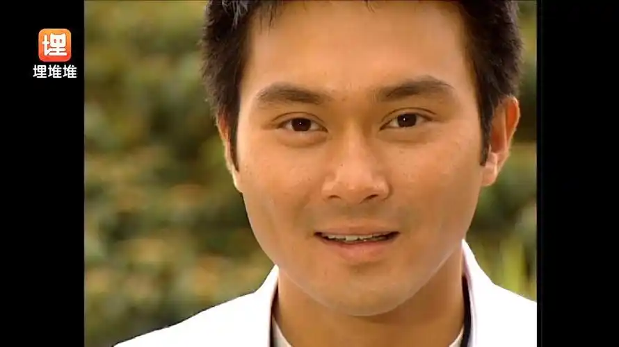 澳门街十月初五的月光e20