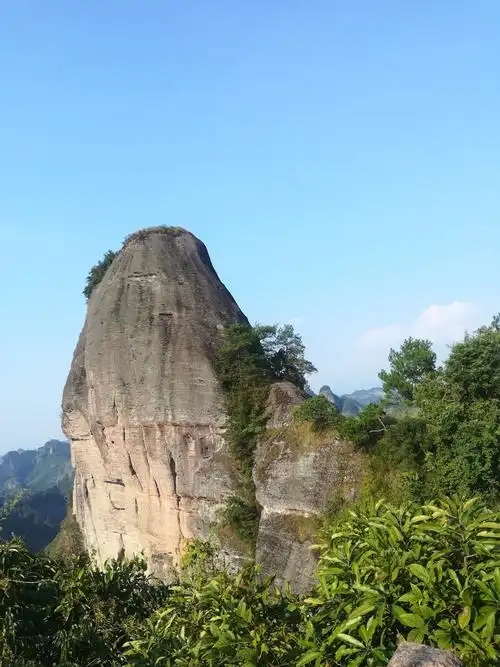 远观骆驼峰