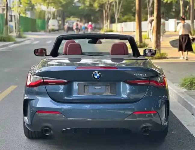 宝马改款425i 敞篷m运动曜夜版.2021年9月上牌 2万 - 抖音