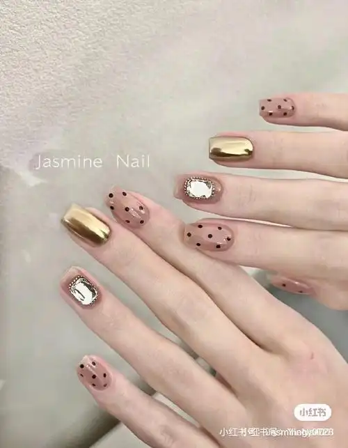 短款美甲97存图